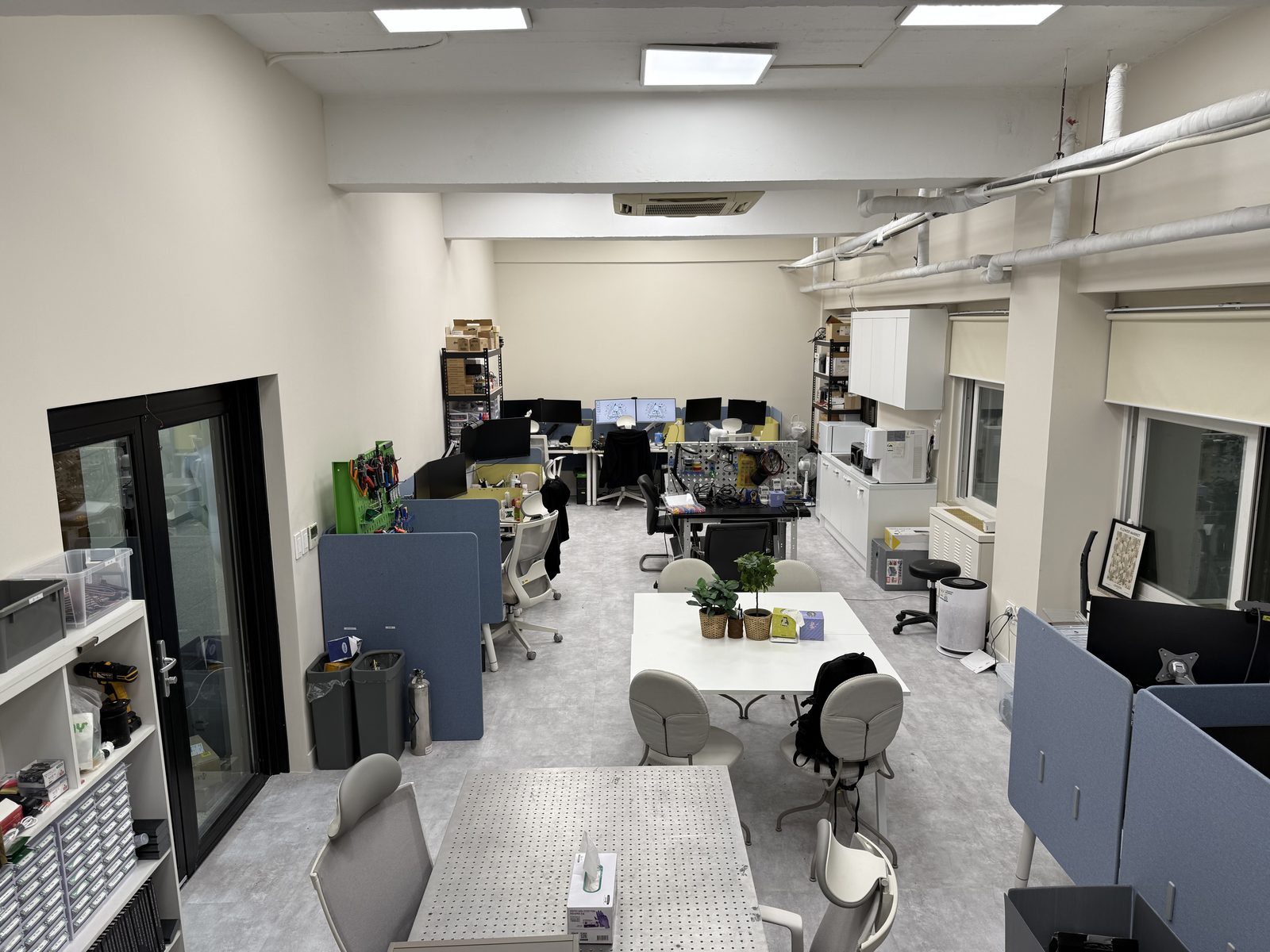 Workspace 1 (RA313) — renovated interior
